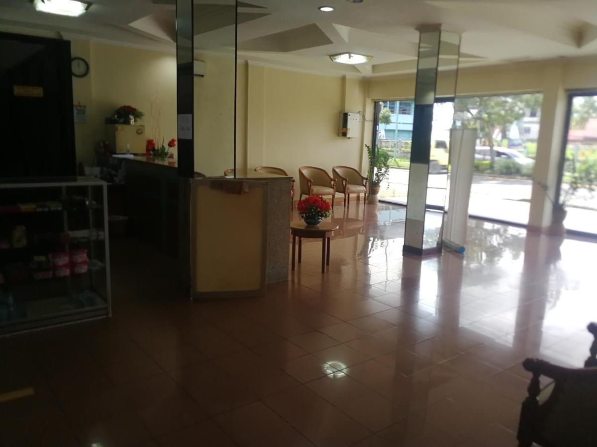 Hotel Mayang Sari 2 Jambi Dış mekan fotoğraf